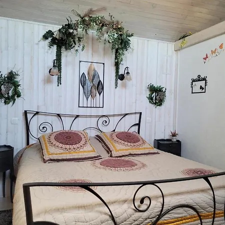 Le Paddock Du Val De Lys 3* Blessy