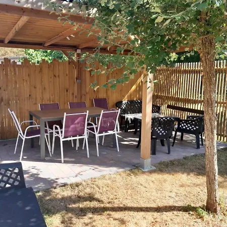 Le Paddock Du Val De Lys 3* Blessy