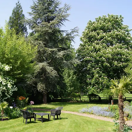 Le Paddock Du Val De Lys 招待所 Blessy