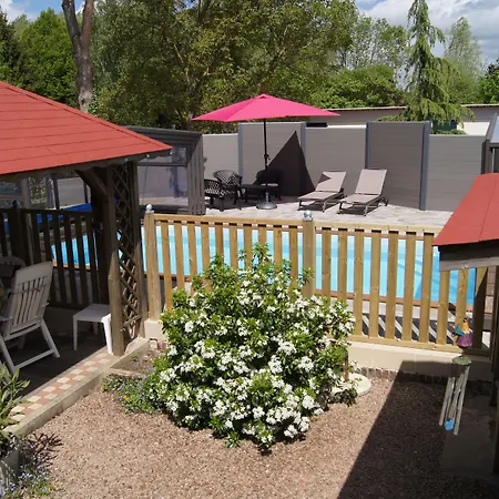 Le Paddock Du Val De Lys ゲストハウス 3*