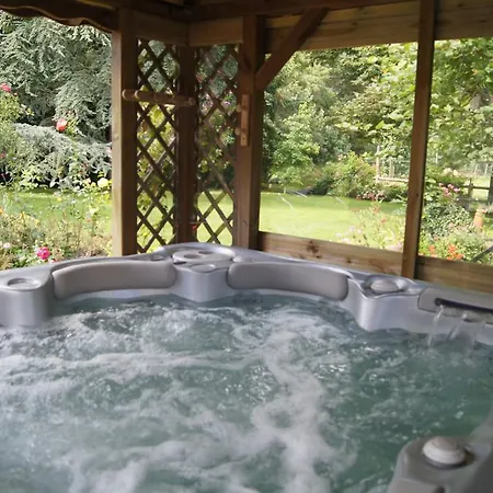 Le Paddock Du Val De Lys 招待所 Blessy