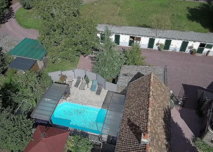 Le Paddock Du Val De Lys 3* Blessy